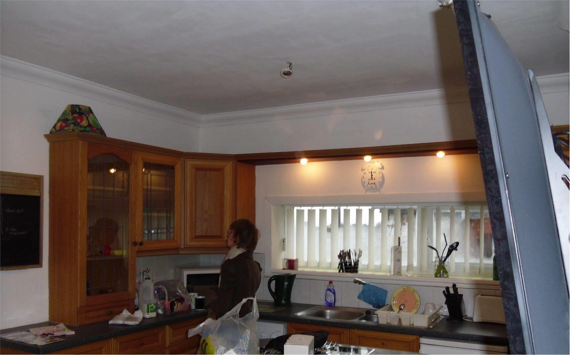 F3 2 Bedroomed Town House - Free Parking - Super 150 Mbps Wifi Near Gavin N Stacey Film House - 1 Free Dog Allowed Barry Extérieur photo